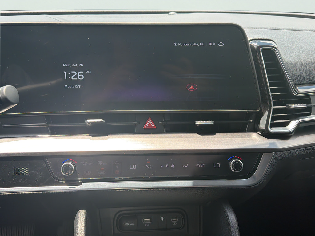 Used 2024 Kia Sportage EX FWD image 25