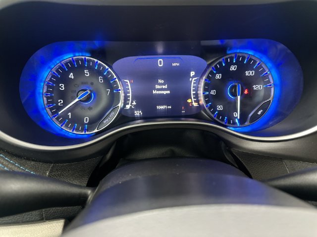 Used 2021 Chrysler Pacifica Touring-L FWD image 18