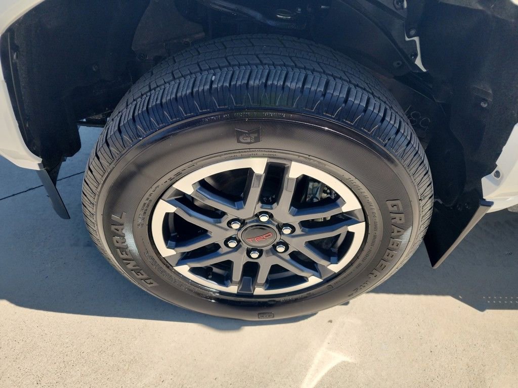 Used 2024 Toyota Tacoma TRD Sport image 5