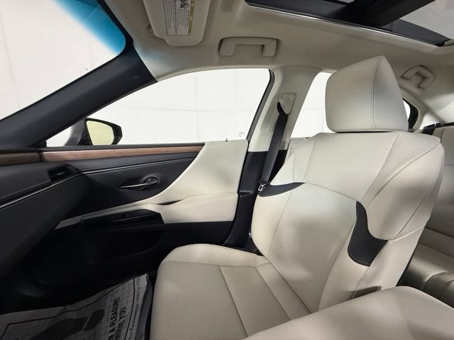 Certified 2024 Lexus ES 350 w/ Premium Package FWD image 19