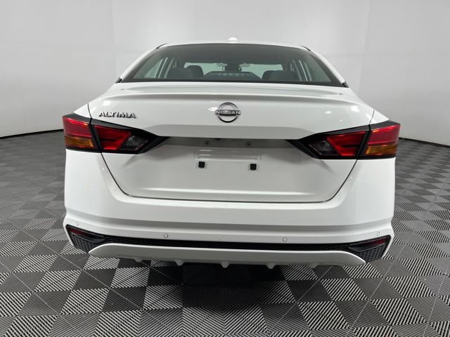 Used 2025 Nissan Altima 2.5 SV FWD image 10