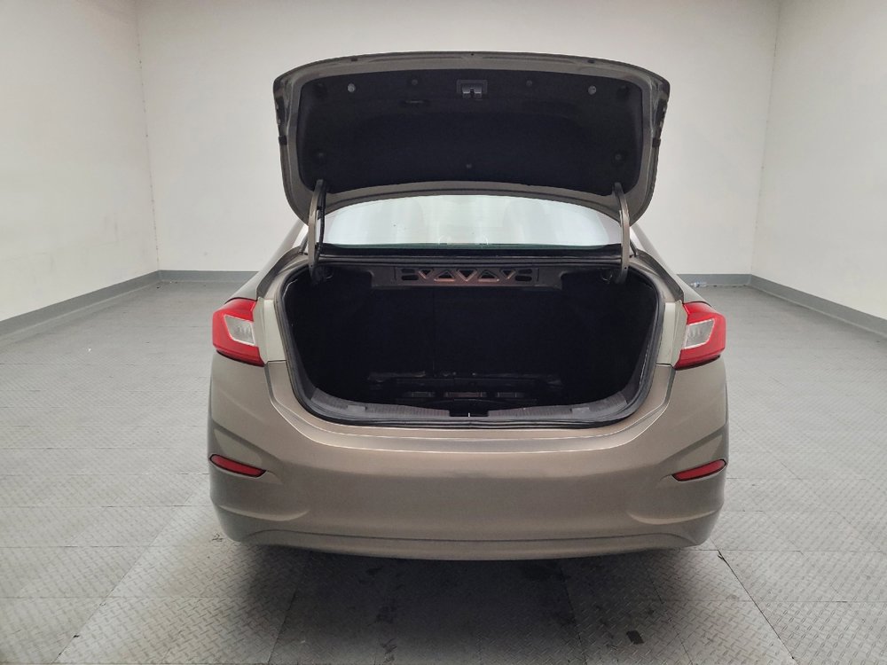 Used 2017 Chevrolet Cruze LT w/ Convenience Package image 29