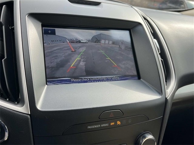 Used 2020 Ford Edge SEL image 37