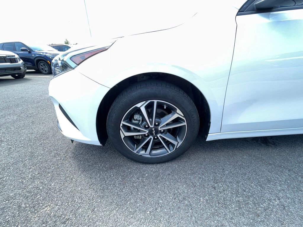 Used 2024 Kia Forte LXS image 29