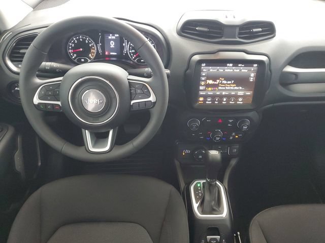 Used 2023 Jeep Renegade Latitude AWD/4WD image 15