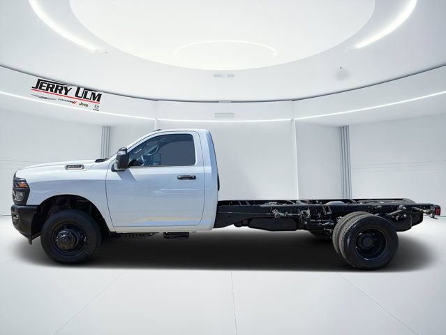 New 2026 RAM 3500 Tradesman AWD/4WD image 7