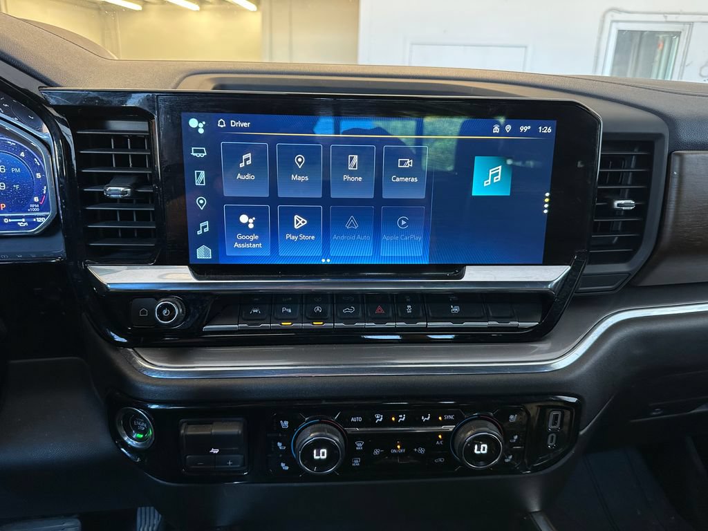Used 2023 Chevrolet Silverado 1500 High Country w/ Technology Package AWD/4WD image 8