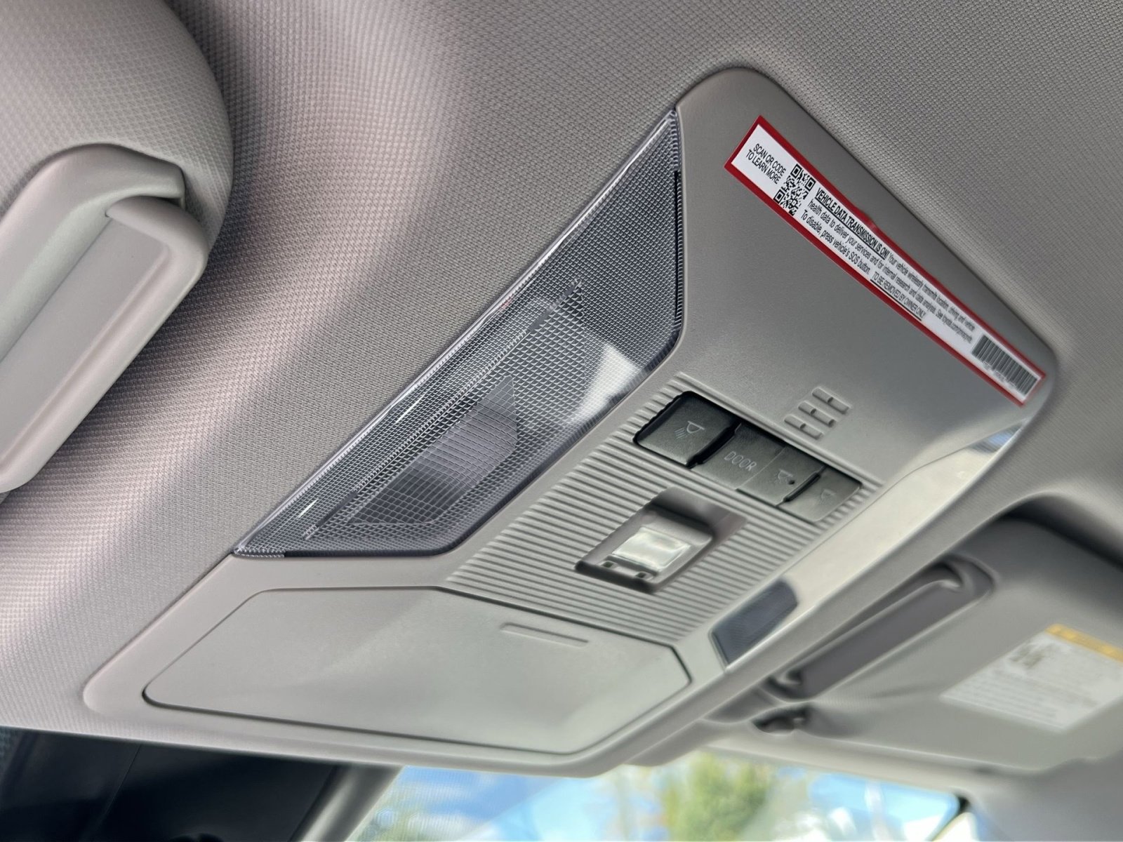 New 2025 Toyota RAV4 XLE image 27