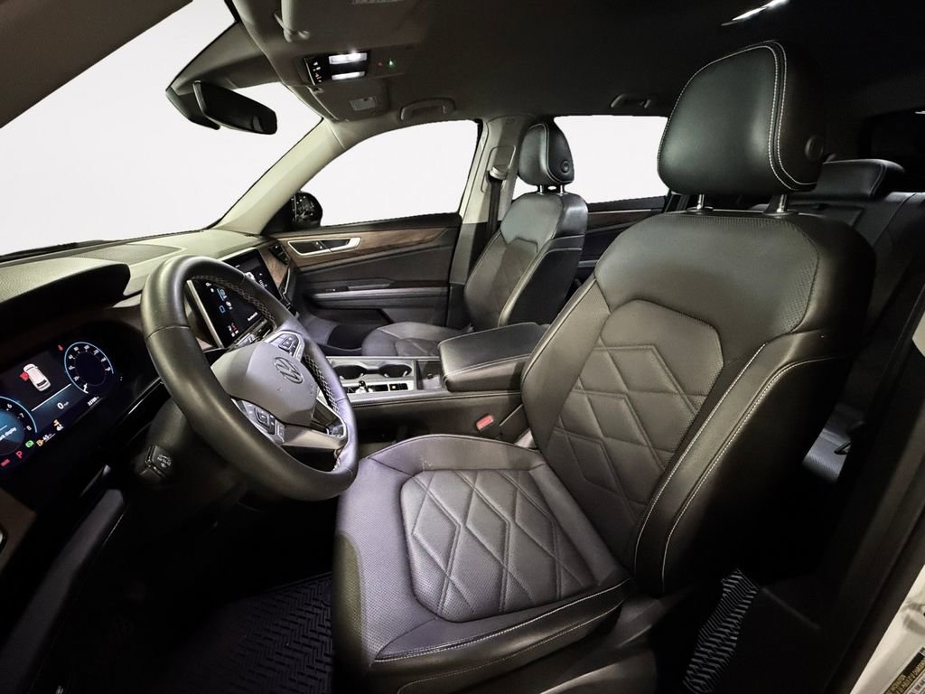 Used 2024 Volkswagen Atlas SE image 11