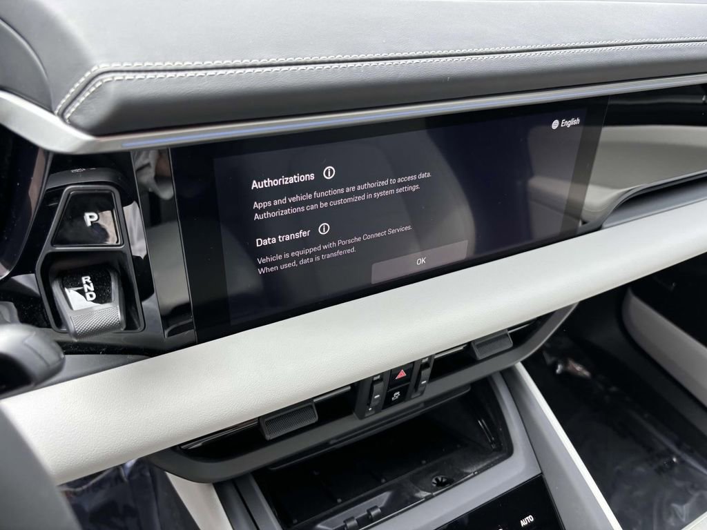 Used 2025 Porsche Macan 4 Electric image 22