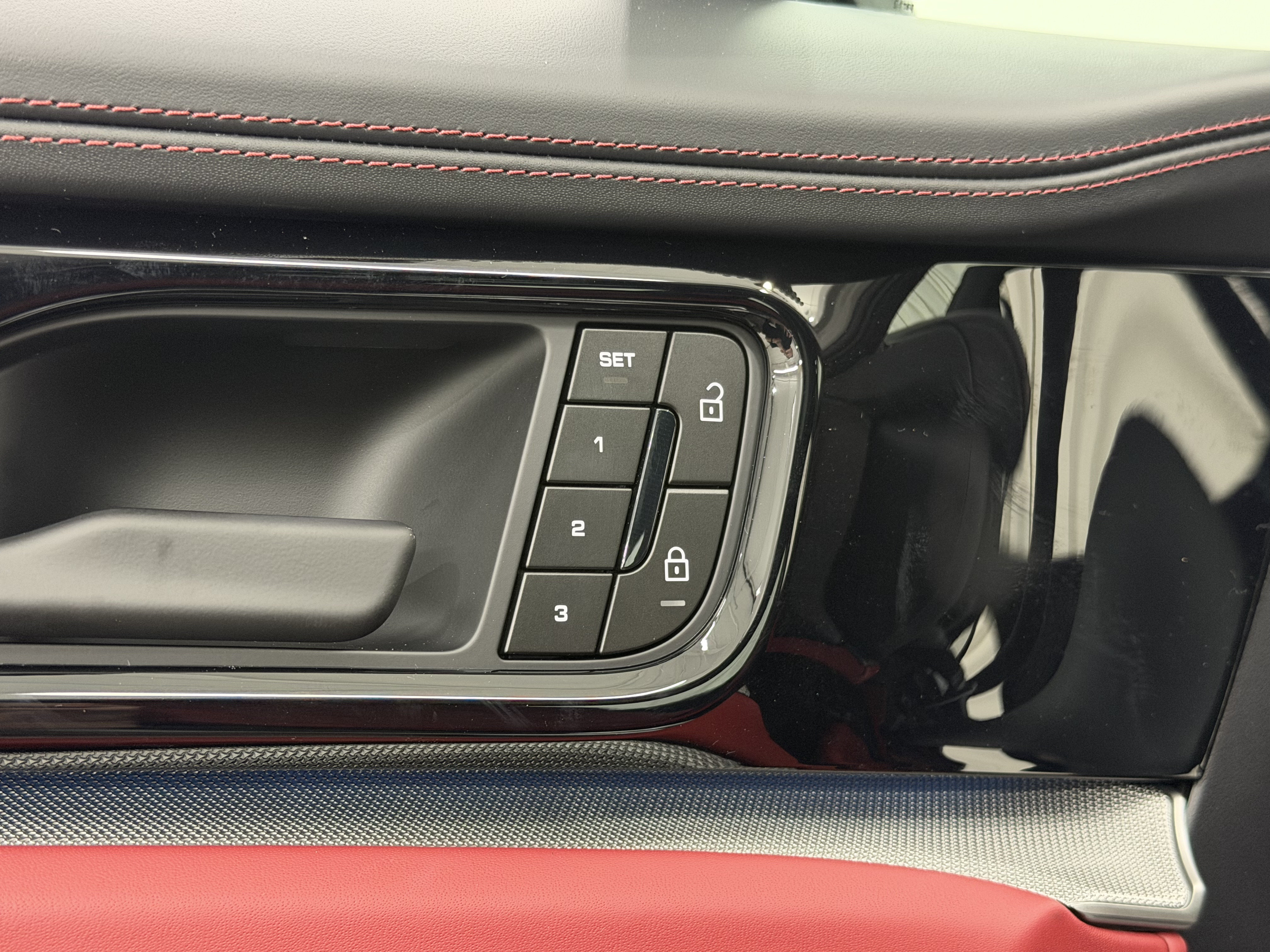 New 2026 Porsche Panamera 4 AWD/4WD image 29