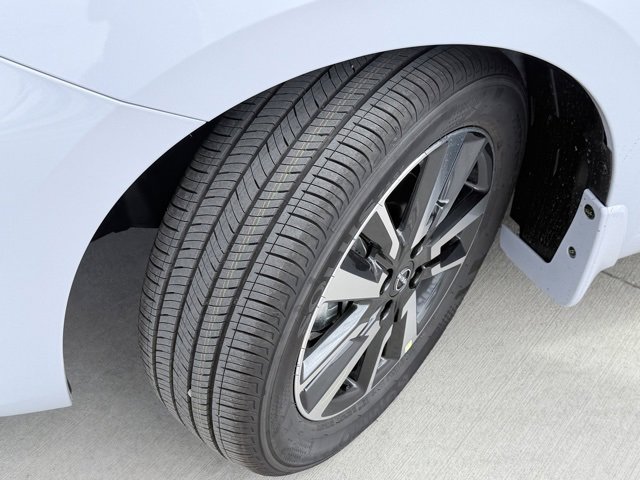 New 2025 Nissan Versa SV w/ Trunk Package image 31