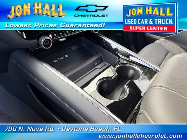Used 2026 Chevrolet Suburban Premier w/ Sun And Tow Package AWD/4WD image 28
