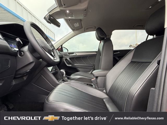 Used 2022 Volkswagen Tiguan SE FWD image 29