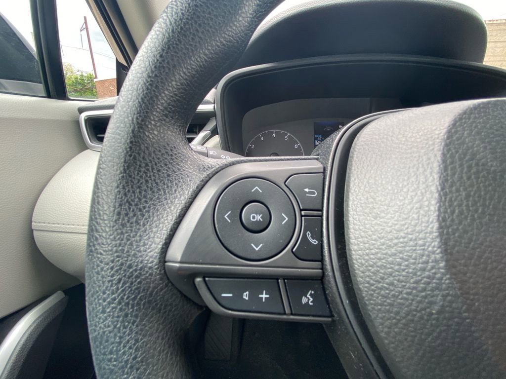 Used 2024 Toyota Corolla Cross L FWD image 18