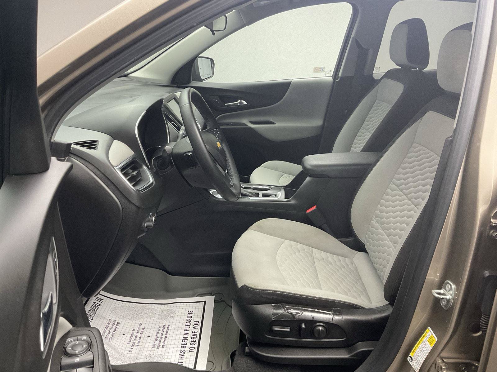 Used 2018 Chevrolet Equinox LT AWD/4WD image 12