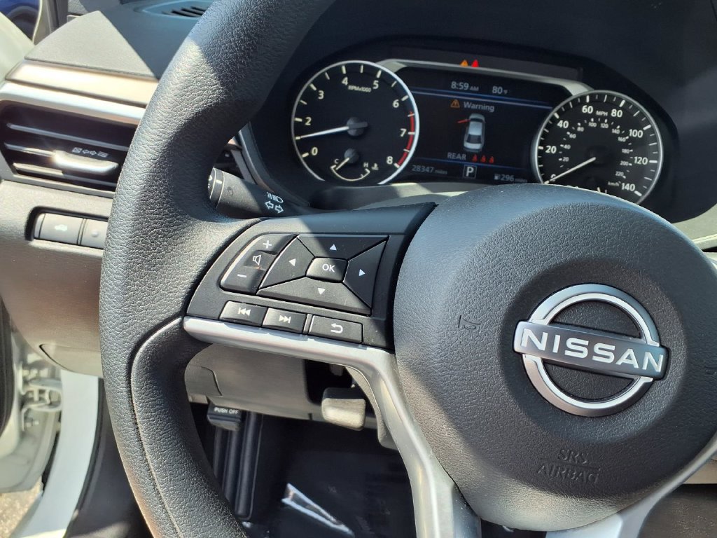 Used 2025 Nissan Altima 2.5 SV FWD image 18