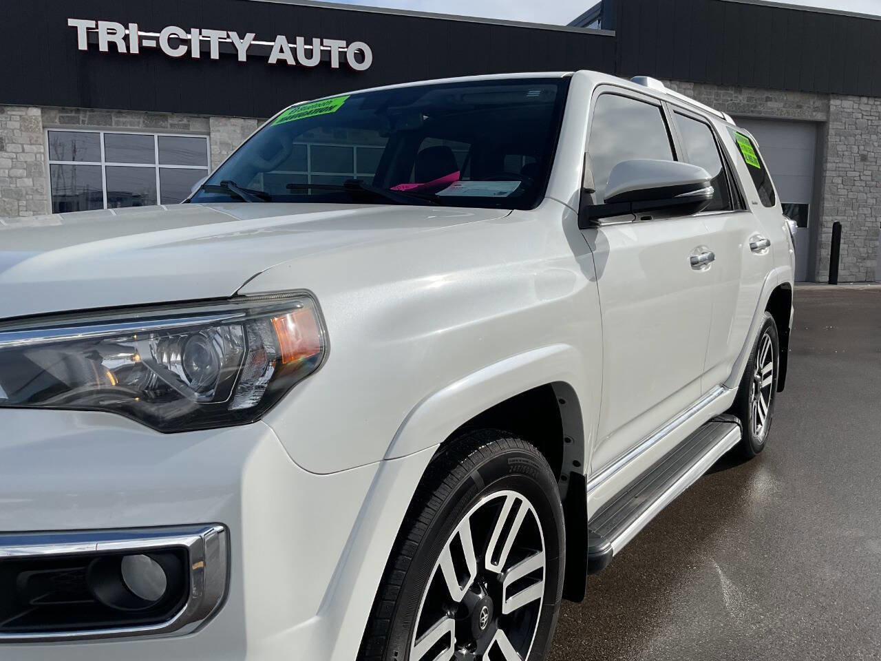 Used 2016 Toyota 4Runner Limited AWD/4WD image 2