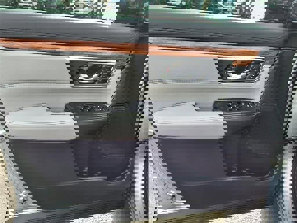 Used 2022 Honda CR-V Touring image 25