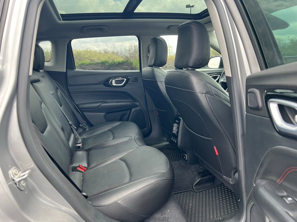 Used 2022 Jeep Compass Trailhawk w/ Trailhawk Elite Group image 11