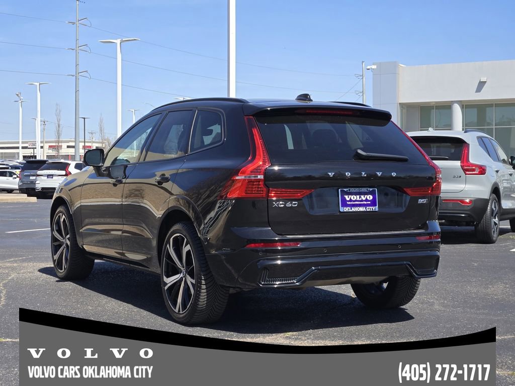 Certified 2024 Volvo XC60 B5 Ultimate w/ Protection Package Premier image 4