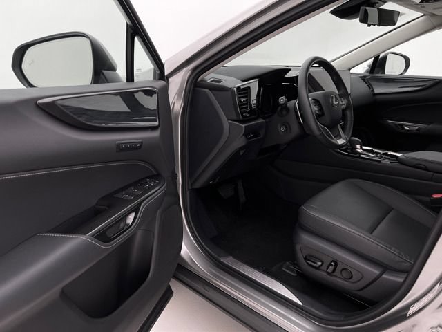 Used 2025 Lexus NX 350 AWD w/ Cold Area Package image 17