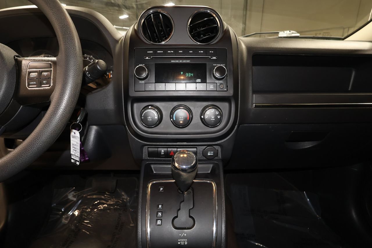 Used 2015 Jeep Patriot Sport w/ Power Value Group FWD image 10