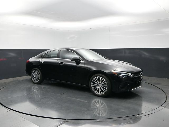 Used 2025 Mercedes-Benz CLA 250 image 1