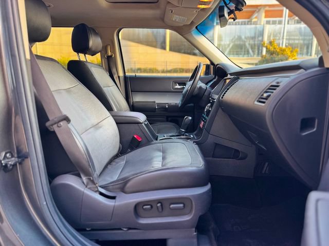 Used 2015 Ford Flex Limited w/ Equipment Group 301A FWD image 28