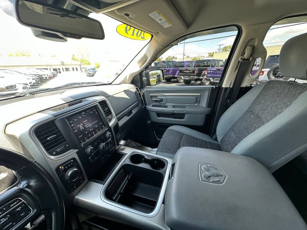 Used 2019 RAM 1500 Warlock AWD/4WD image 26