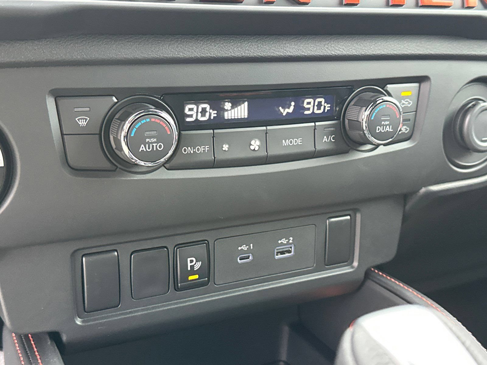 New 2025 Nissan Frontier PRO-4X AWD/4WD image 30