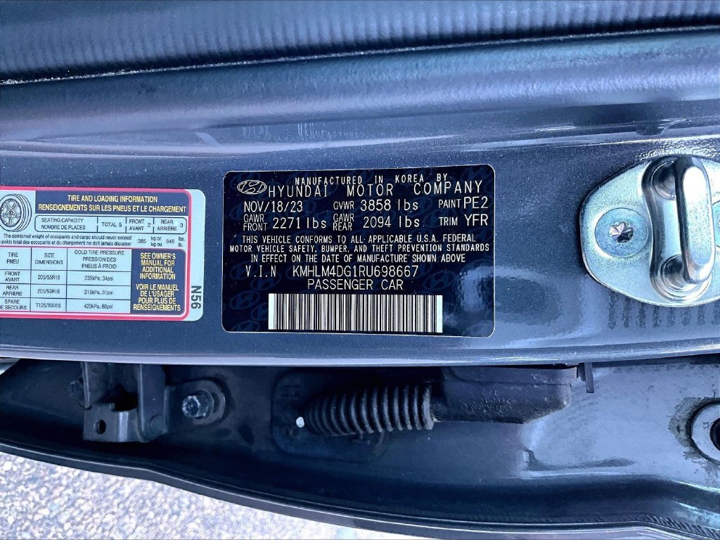 Used 2024 Hyundai Elantra SEL FWD image 9