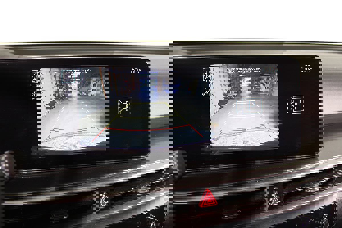 Used 2025 Kia Sorento LX image 21