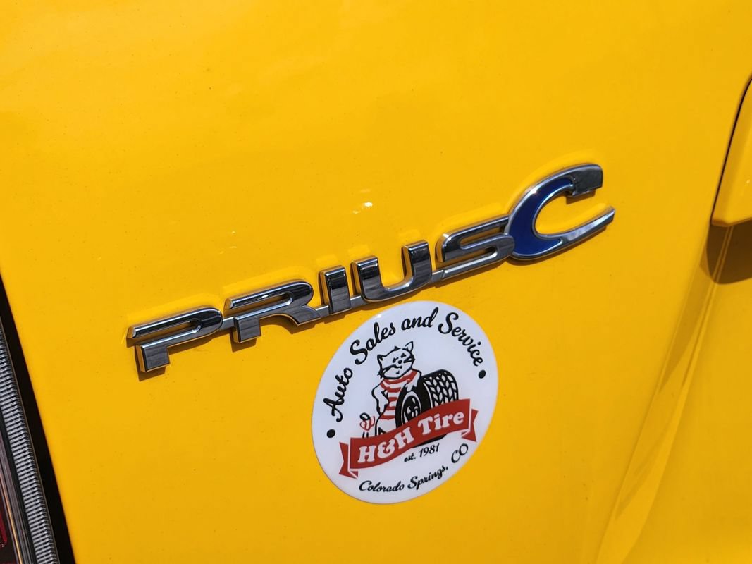Used 2015 Toyota Prius C One FWD image 15