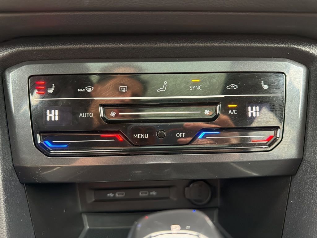 Used 2022 Volkswagen Tiguan SEL R-Line image 27