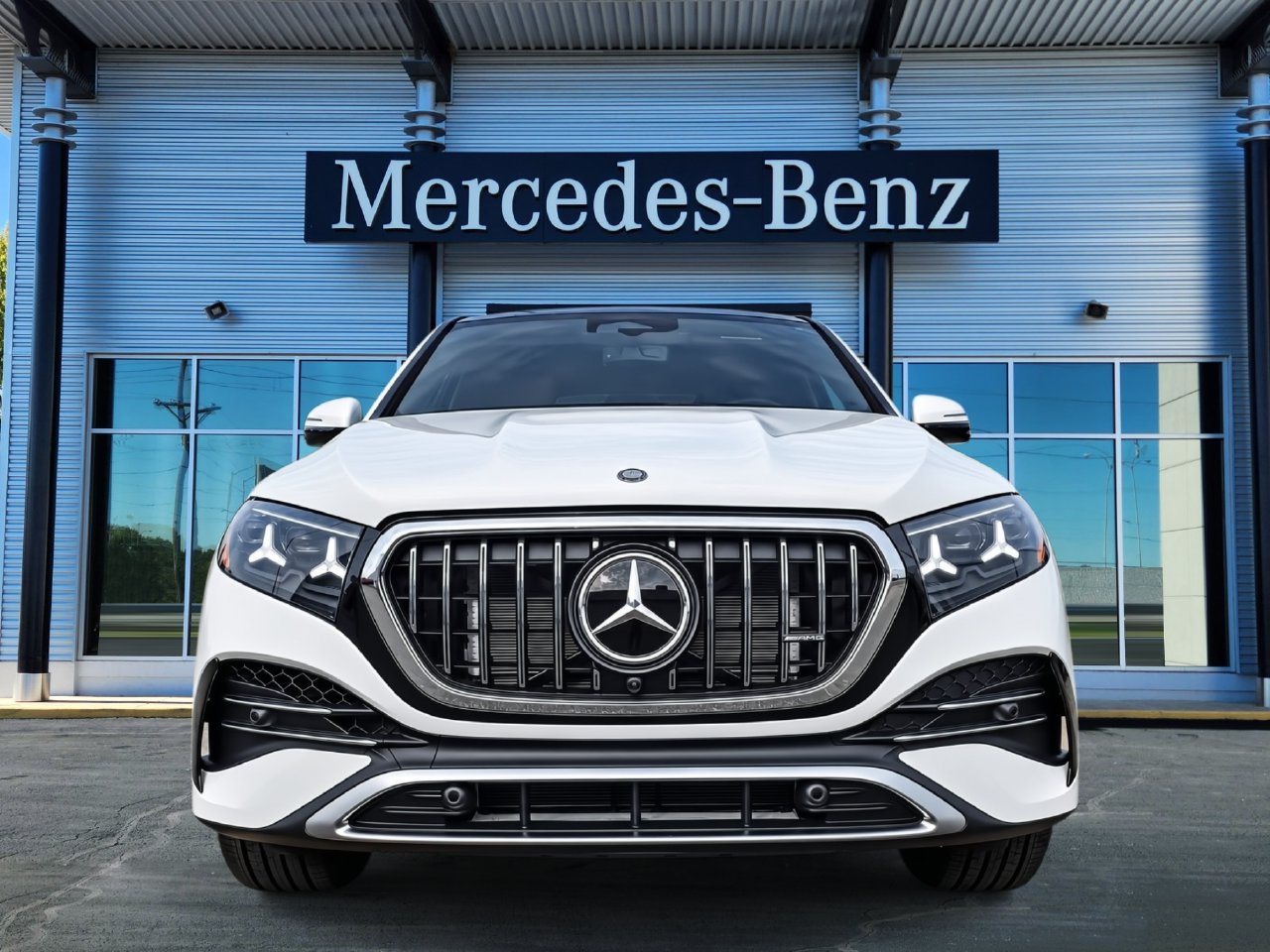 New 2027 Mercedes-Benz GLE 53e AMG 4MATIC Coupe image 2