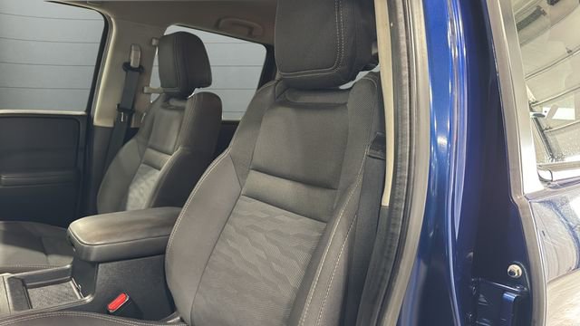 Used 2022 Nissan Frontier SV w/ Technology Package image 35