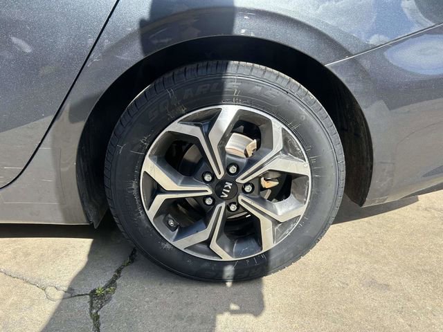 Used 2020 Kia Forte LXS FWD image 7