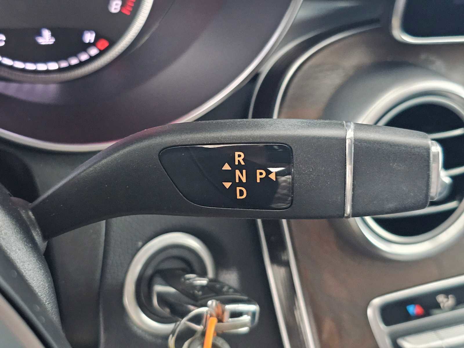 Used 2019 Mercedes-Benz GLC 300 image 30