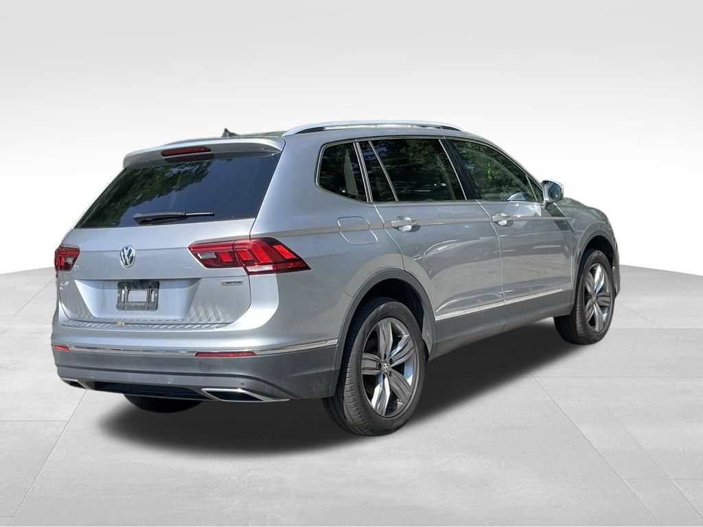 Used 2020 Volkswagen Tiguan SEL AWD/4WD image 4