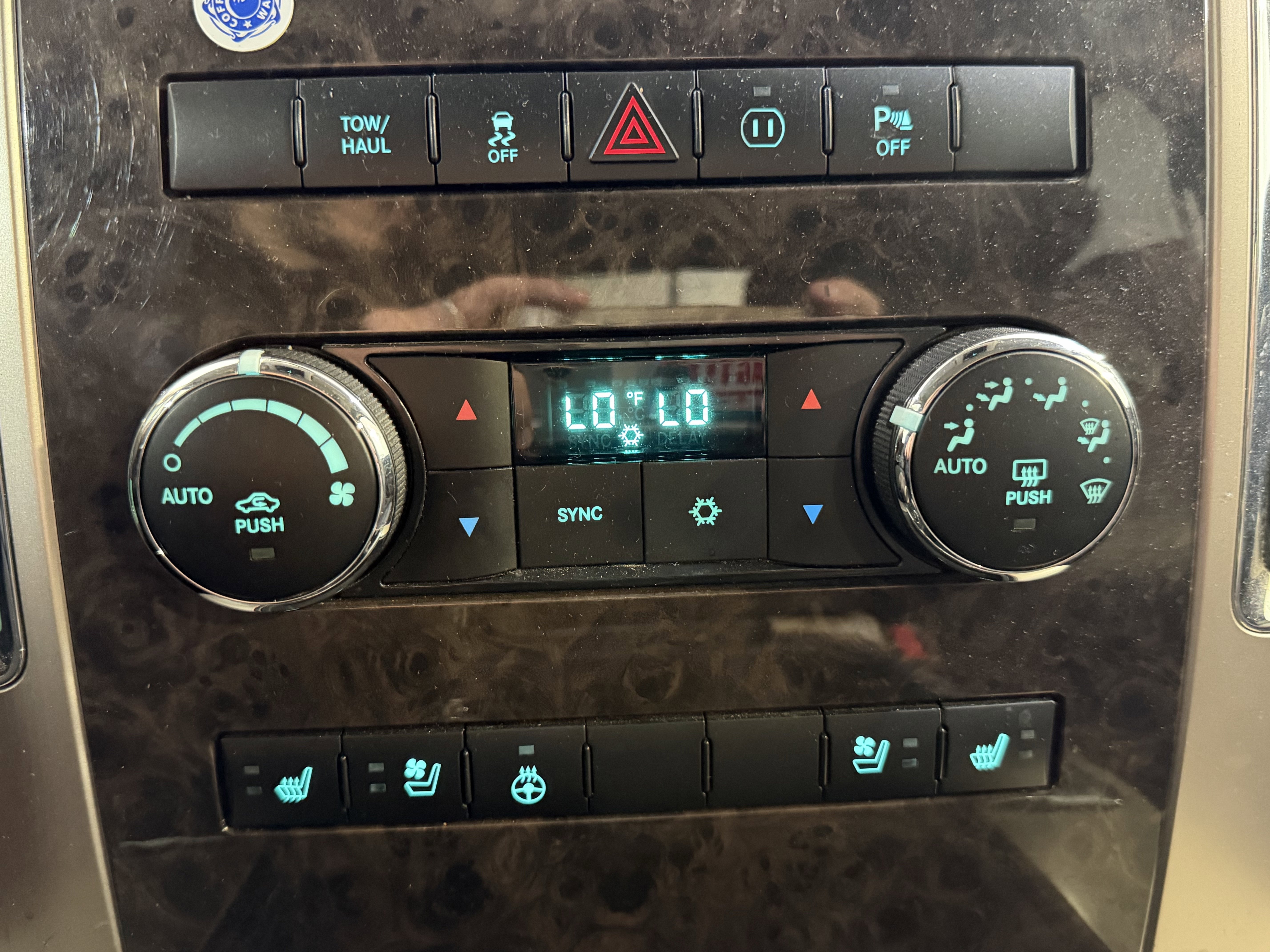 Used 2012 RAM 1500 Laramie Longhorn RWD image 18