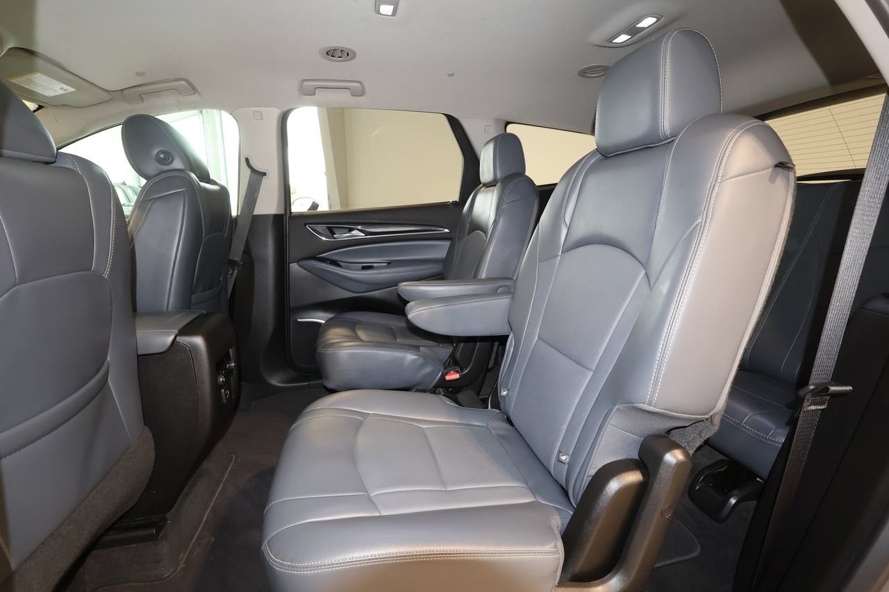Used 2019 Buick Enclave Essence FWD image 14