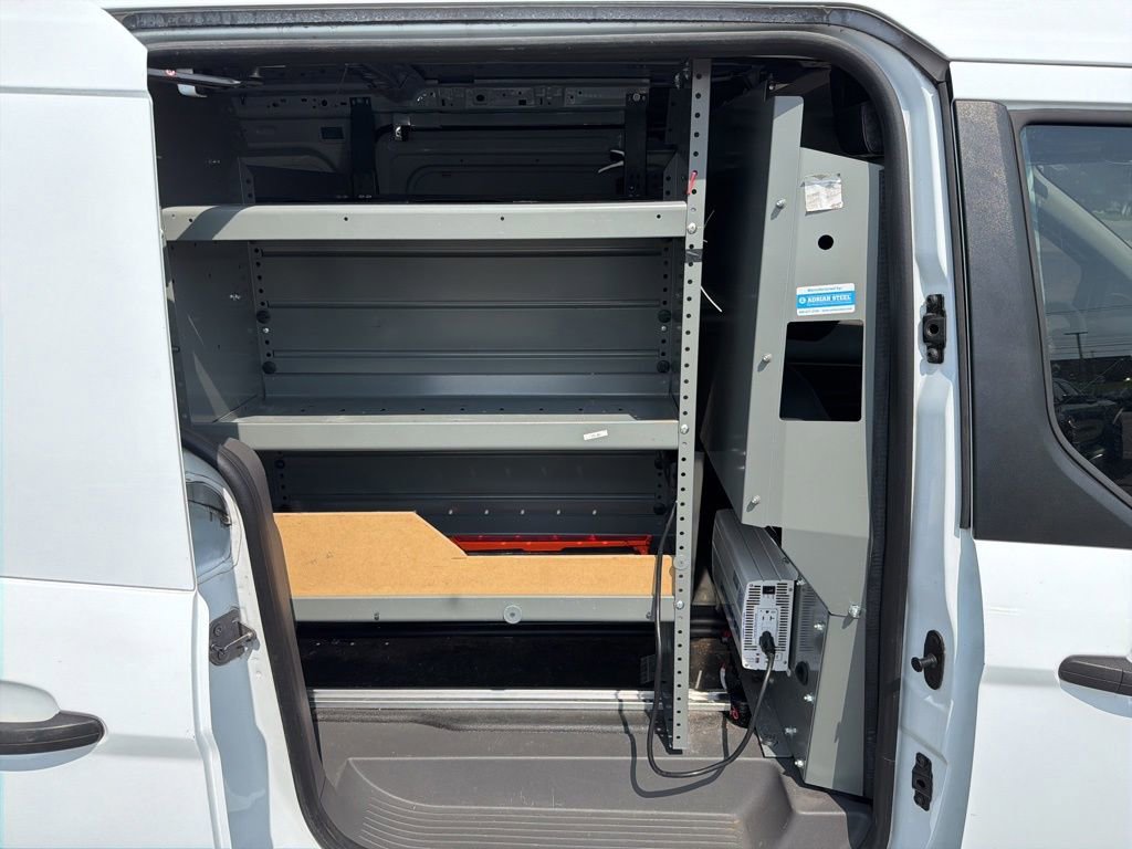 Used 2020 Ford Transit Connect XL image 17