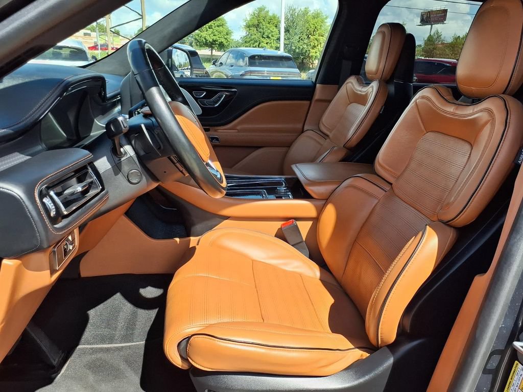Certified 2023 Lincoln Aviator Black Label w/ Class IV Trailer Tow Package AWD/4WD image 25
