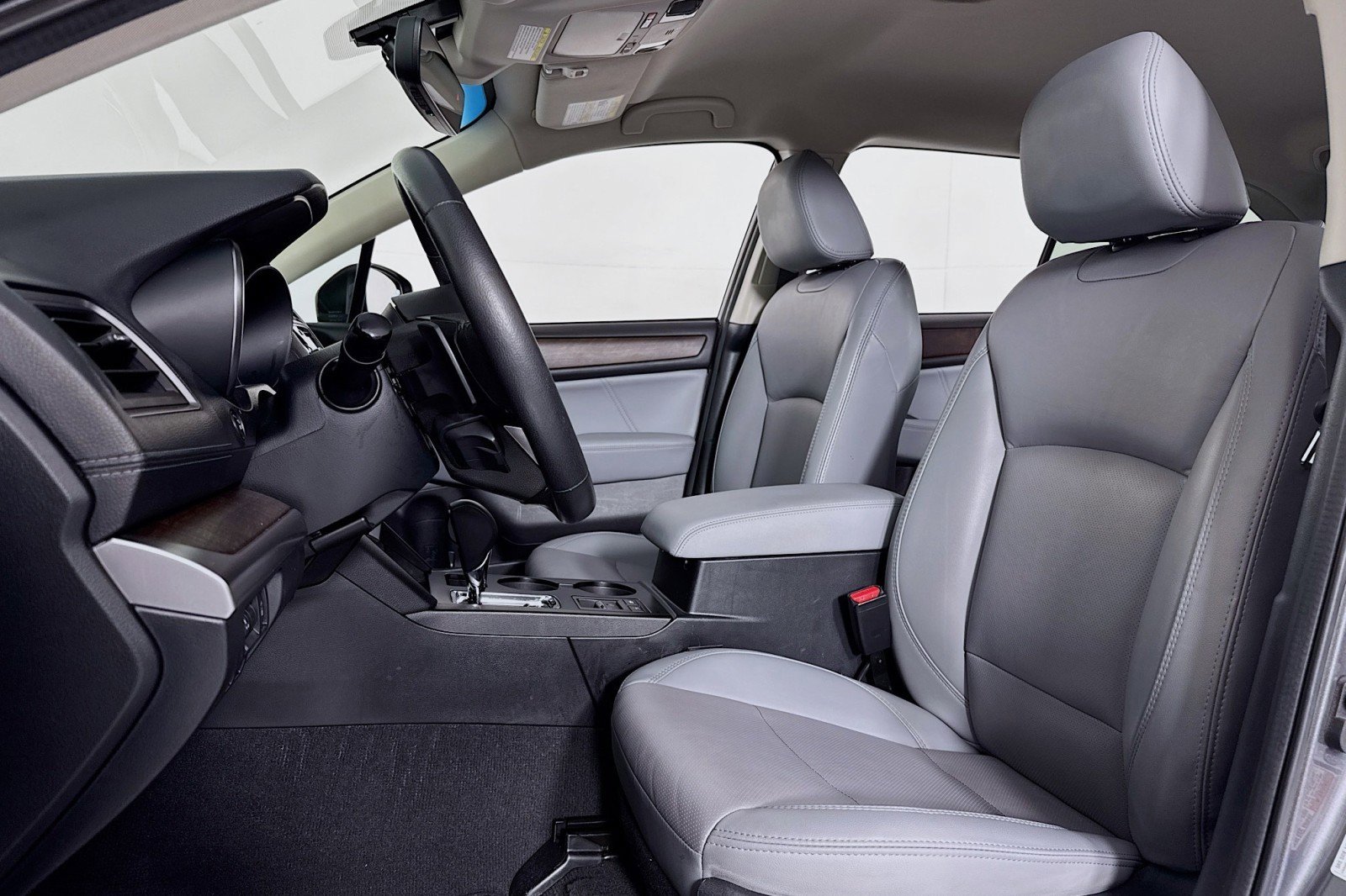 Used 2019 Subaru Outback 2.5i Limited w/ Popular Package #2 image 16