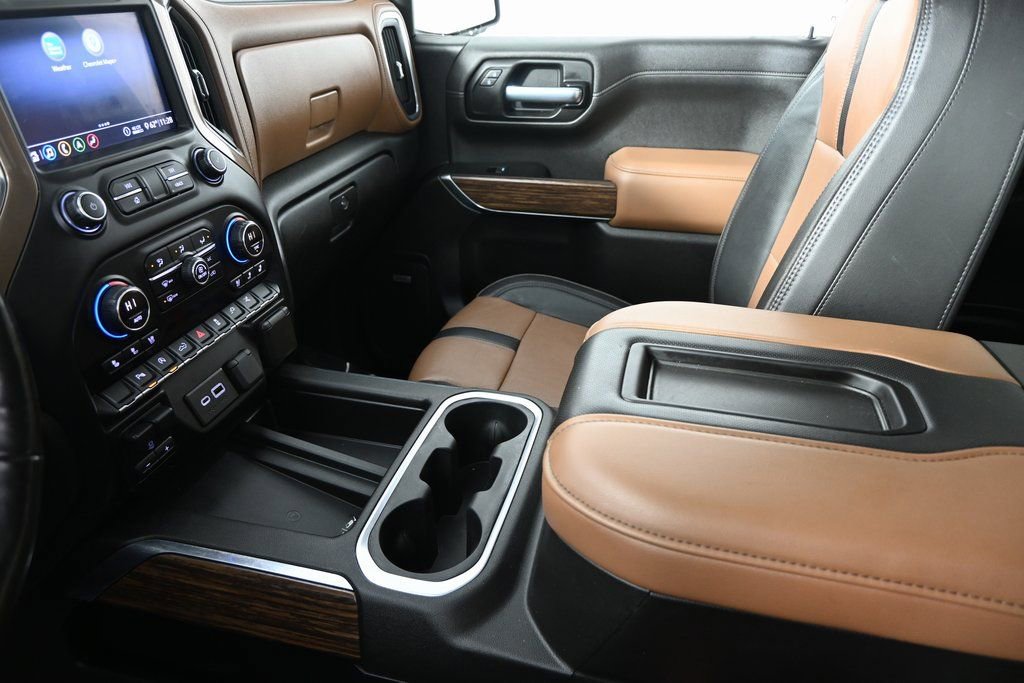 Used 2020 Chevrolet Silverado 1500 High Country image 34