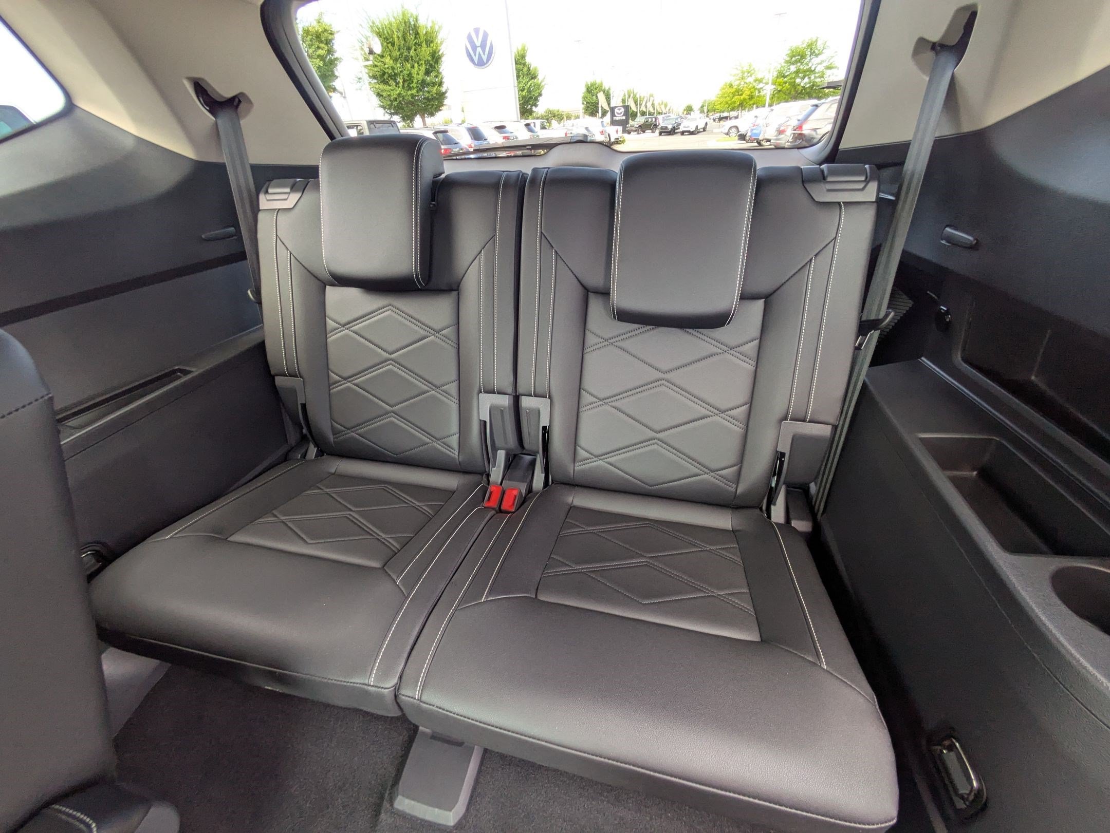 Certified 2025 Volkswagen Atlas SE AWD/4WD image 32