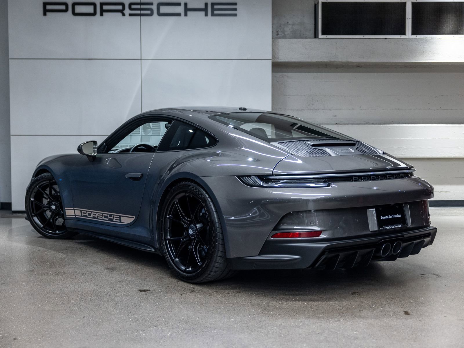 Certified 2023 Porsche 911 GT3 RWD image 3