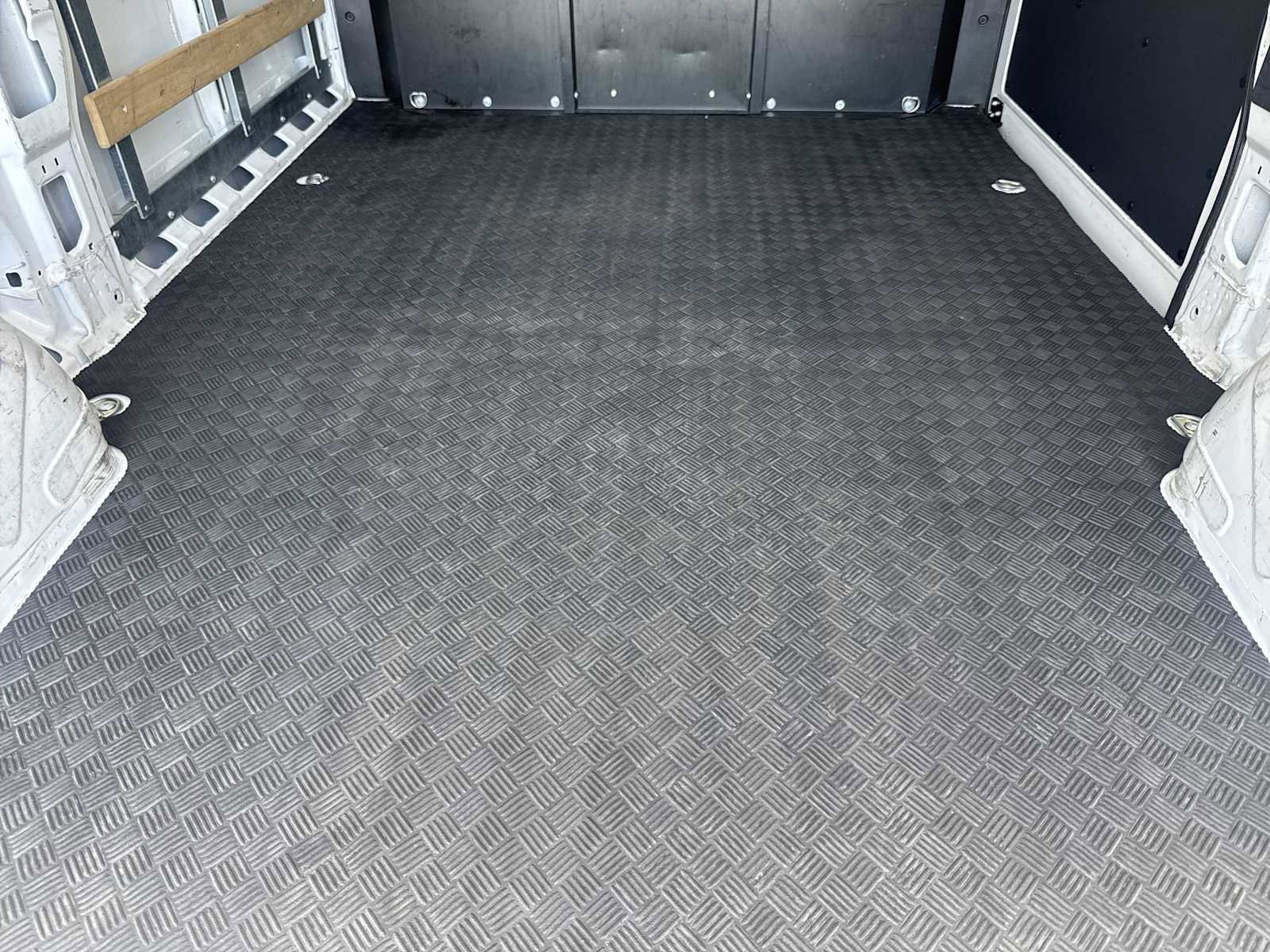 Used 2025 RAM ProMaster 2500 w/ U-Haul Equipment Group FWD image 23