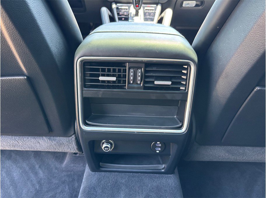 Used 2020 Porsche Cayenne image 44
